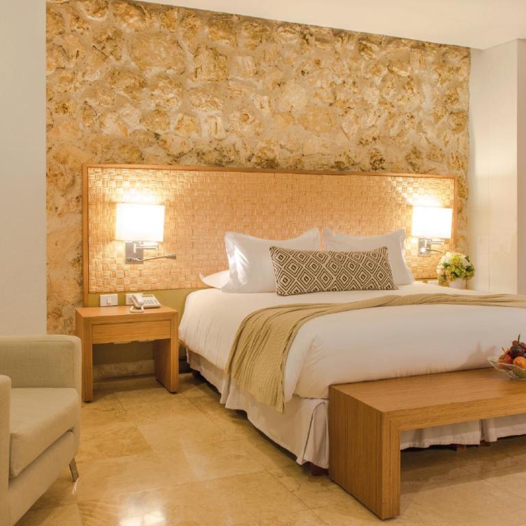 Movich Hotel Cartagena de Indias - Habitación Superior con cama extragrande - 4