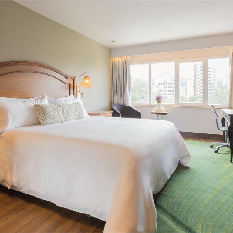InterContinental Medellin - Movich by IHG - One-Bedroom Suite with Dining Area - 3