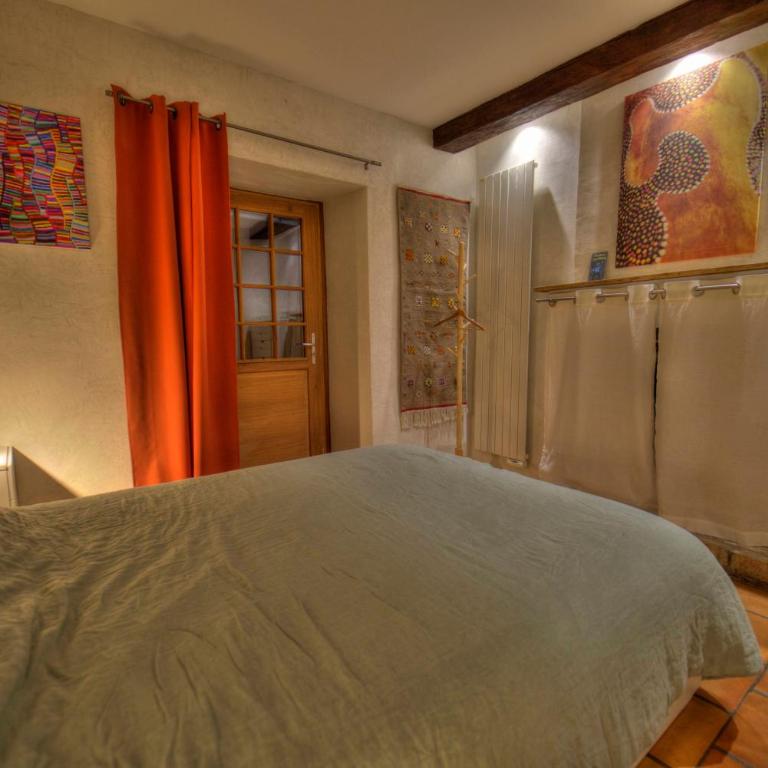 Corps de garde de la Roche - Maison 2 Chambres - 23