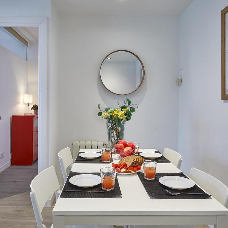 BBarcelona Gracia Apartment - Three-Bedroom Apartment - 7