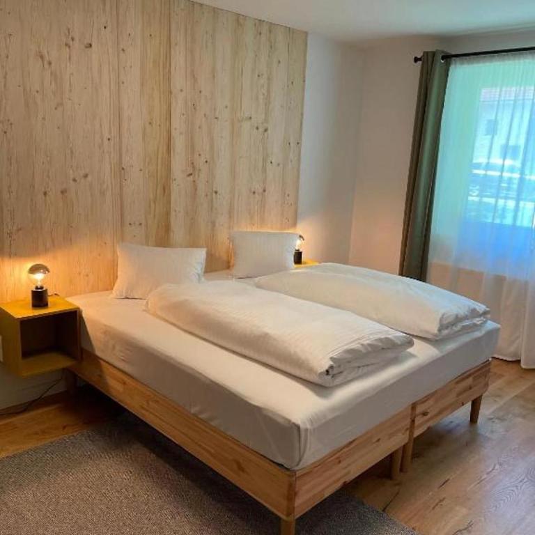 Chalet mit Pool & Sauna - Three-Bedroom Home - 3