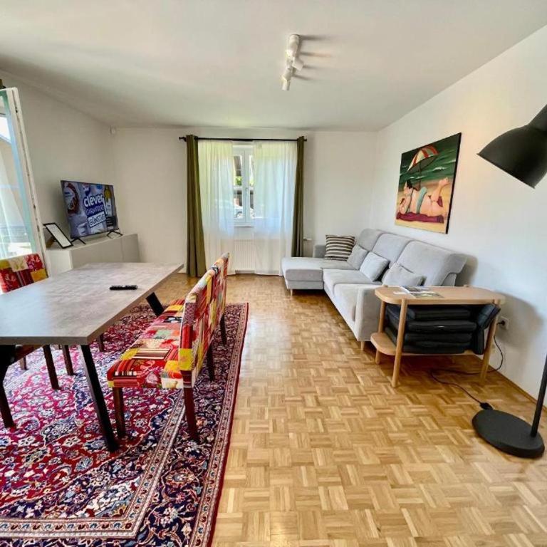 Chalet mit Pool & Sauna - Three-Bedroom Home - 2