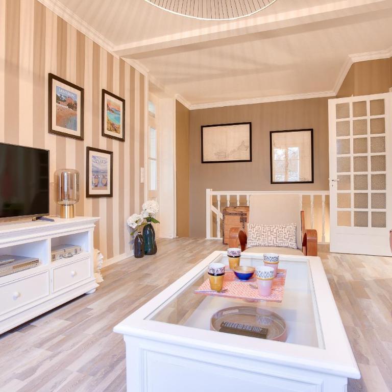 À 400m de la plage, maison ancienne pour 4 - Maison de Vacances - 9