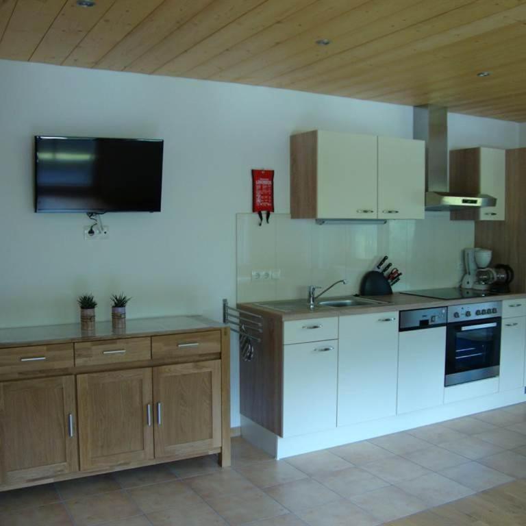 Biermeier Birgit - Apartment mit 2 Schlafzimmern und Dusche - 9