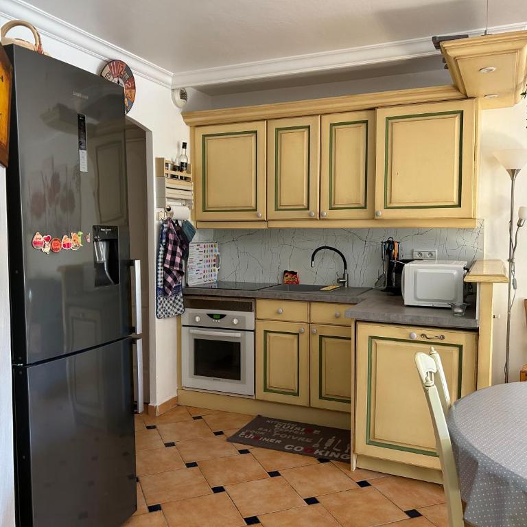 Le Noisetier - Two-Bedroom Apartment - 17