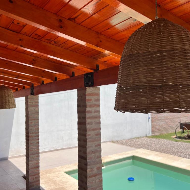 Casa Hospedaje Con Pileta - Two-Bedroom House - 10