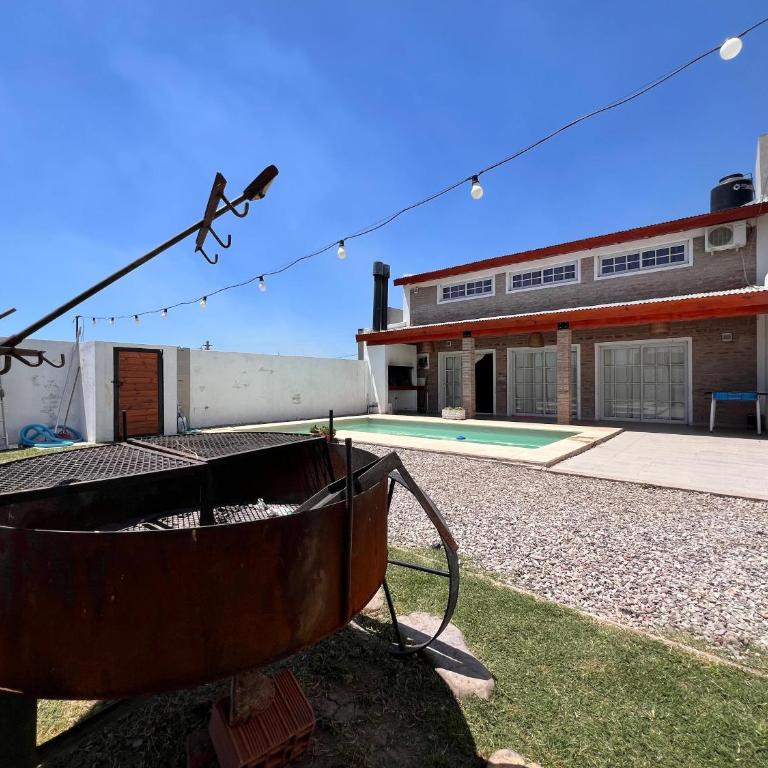 Casa Hospedaje Con Pileta - Two-Bedroom House - 11