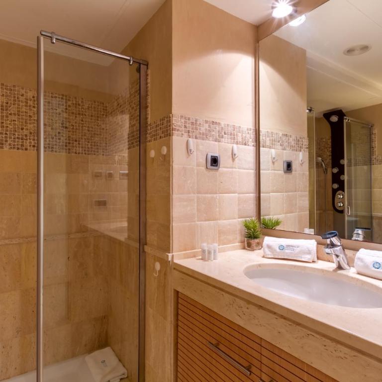 MARBELLA BANUS SUITES - Golden Mile Jardines del Príncipe 1 - Apartamento Premium de 3 dormitorios con balcón - 48