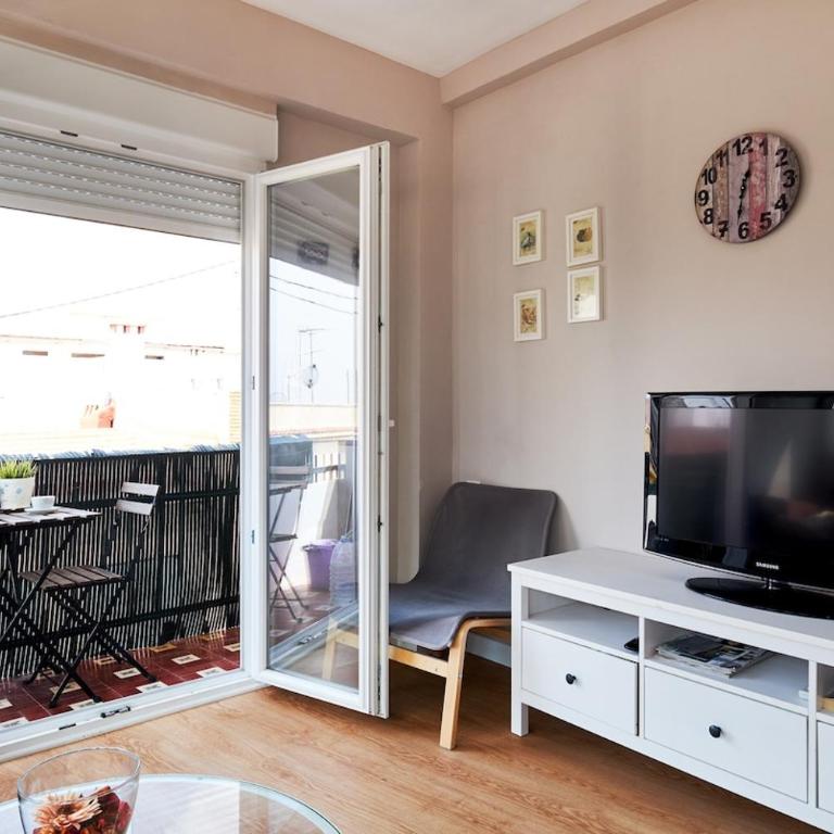 Beautiful apartment downtown Alicante near beach - Three-Bedroom Apartment - 22