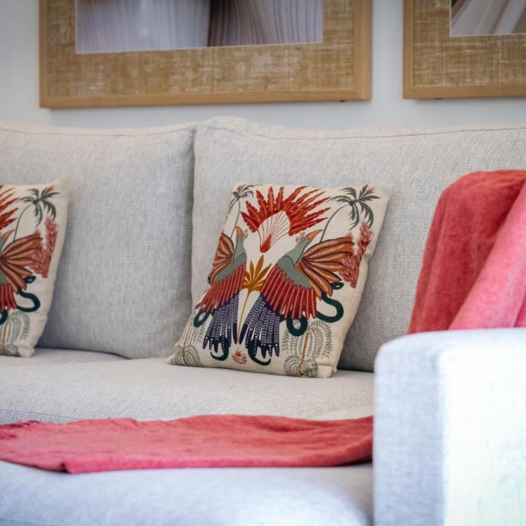 MARBELLA BANUS SUITES - Playas del Duque Luxury - Apartamento Premium de 3 dormitorios con balcón - 75