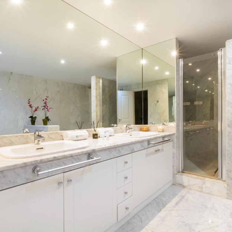 MARBELLA BANUS SUITES - Playas del Duque Luxury - Apartamento Premium de 3 dormitorios con balcón - 49