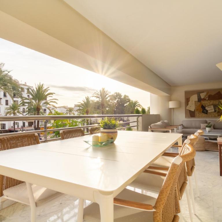 MARBELLA BANUS SUITES - Playas del Duque Luxury - Apartamento Premium de 3 dormitorios con balcón - 14