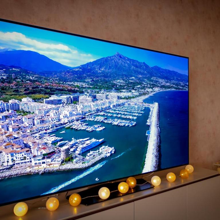 MARBELLA BANUS SUITES - Playas del Duque Luxury - Apartamento Premium de 3 dormitorios con balcón - 87