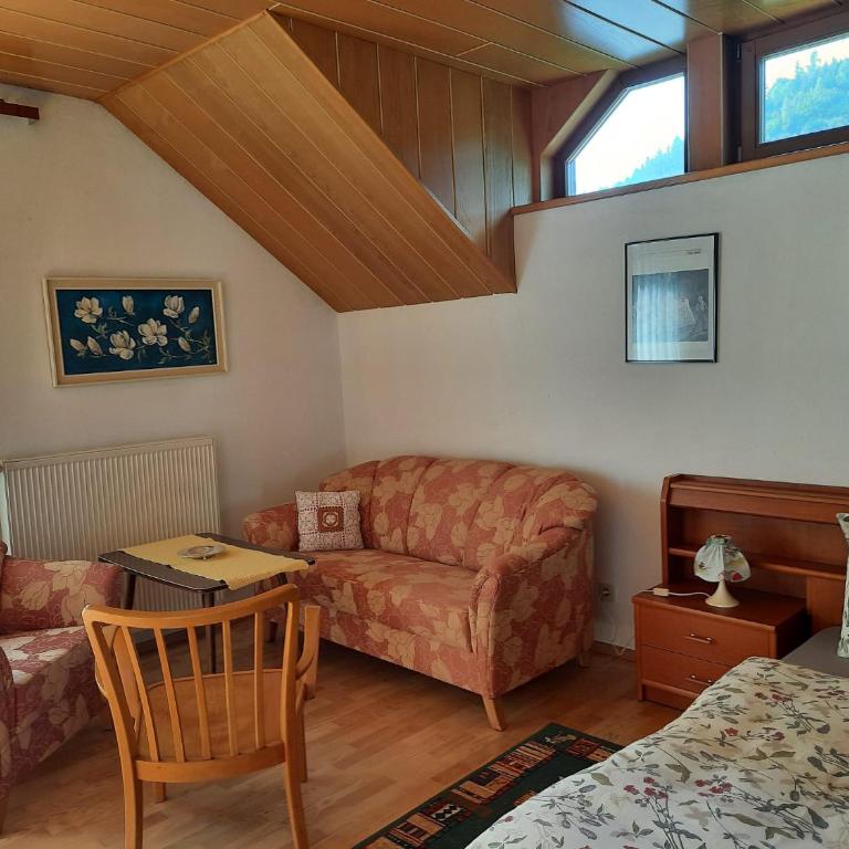 Sommerfrische in einem Landhaus der 1960er Jahre - Apartment mit 2 Schlafzimmern - 14