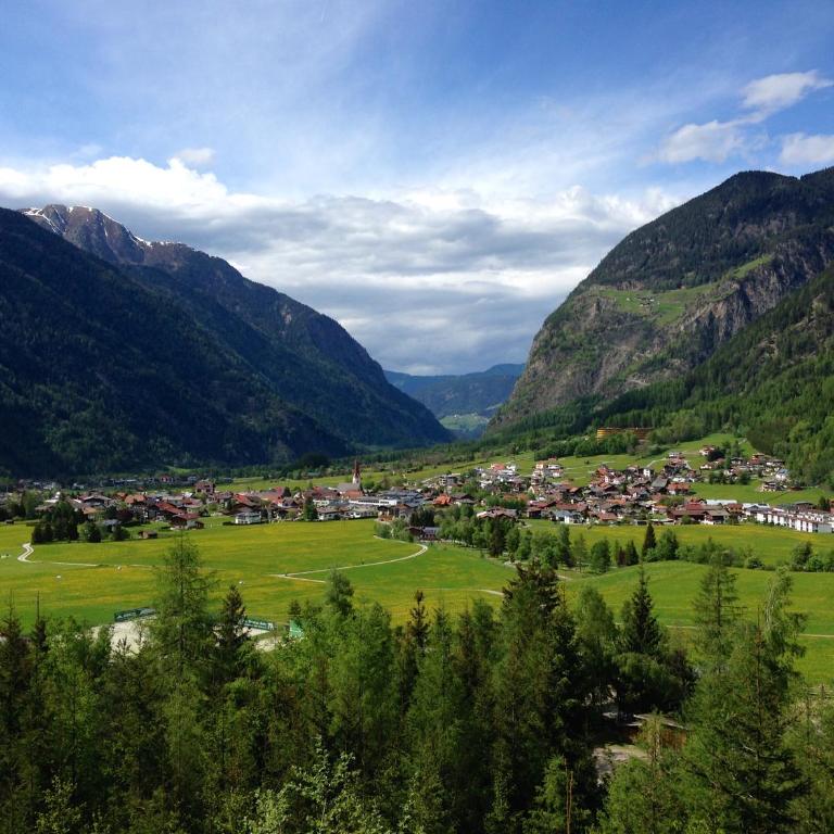 Chalet Waldhart - Ferienhaus mit 4 Zimmern - 61