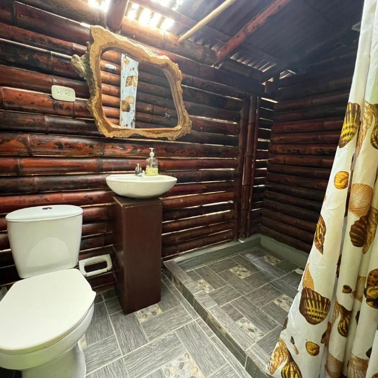 Eco Hotel Green Eden - Family Room with Lake View - 5