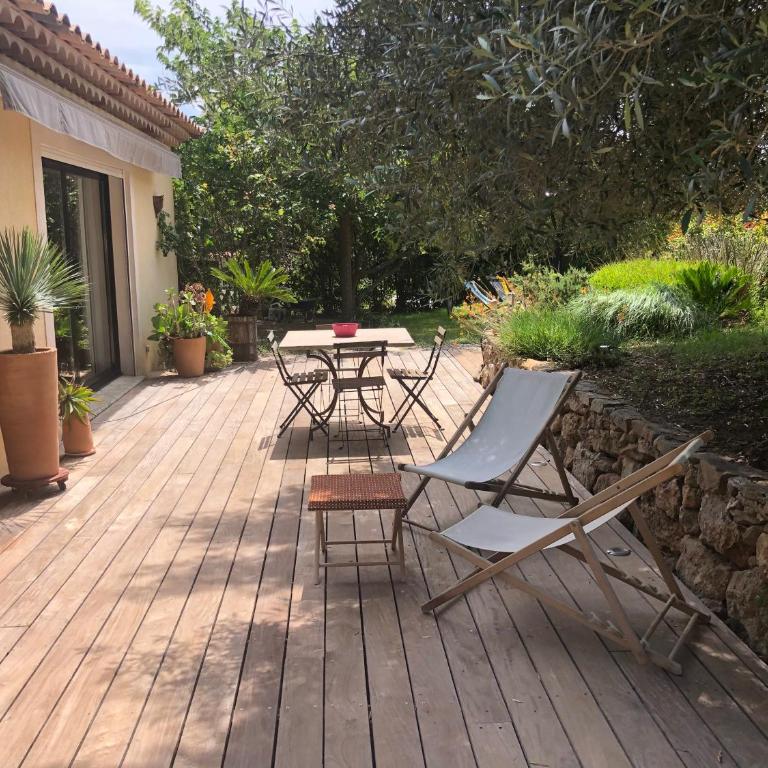 Tranquilité - Two-Bedroom House - 30