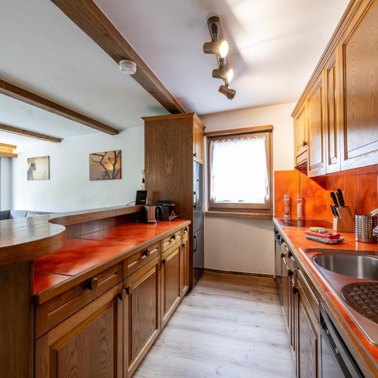 Half chalet with garden & balcony - 2' to Ski bus - Apartment mit 3 Schlafzimmern - 56