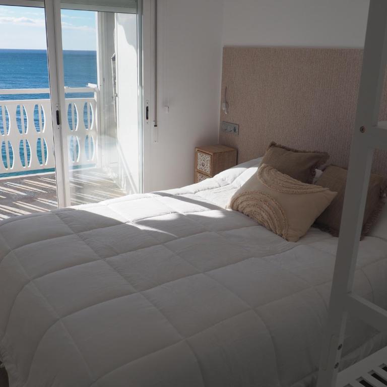 Apartamento L´espigo de Saoret primera linea playa Centro soleado y recien renovado - Two-Bedroom Apartment - 78