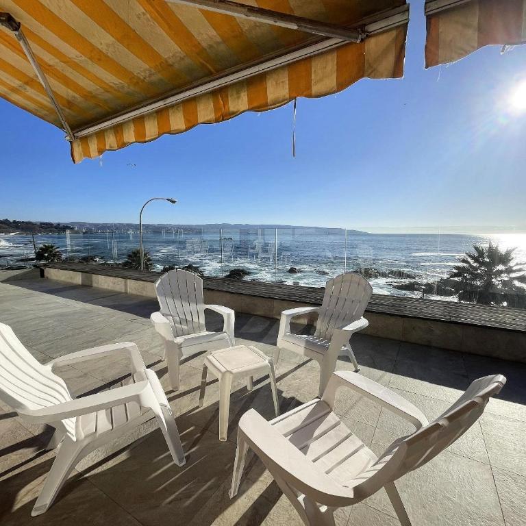 Rbkº Único y amplio depto. frente al mar - Three-Bedroom Apartment - 28