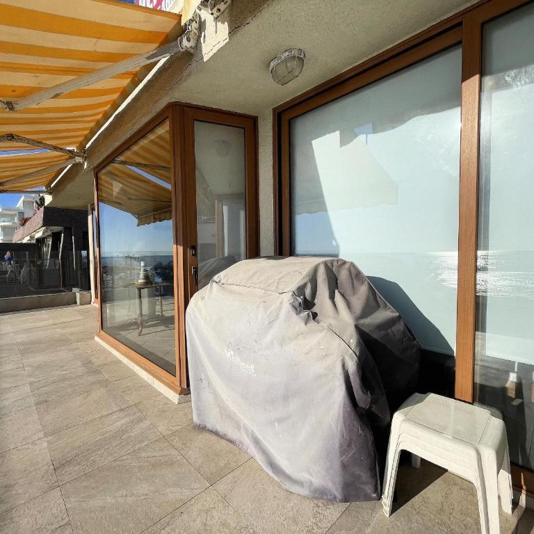 Rbkº Único y amplio depto. frente al mar - Three-Bedroom Apartment - 7