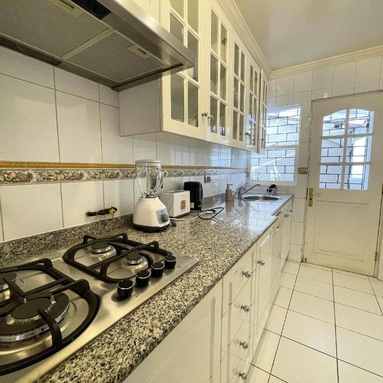 Rbkº Único y amplio depto. frente al mar - Three-Bedroom Apartment - 22