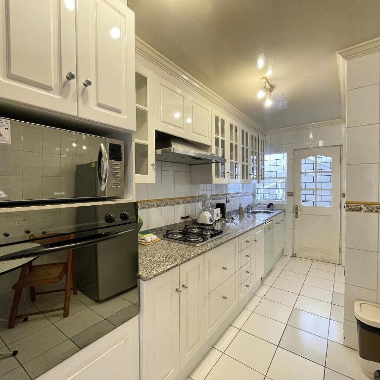 Rbkº Único y amplio depto. frente al mar - Three-Bedroom Apartment - 24