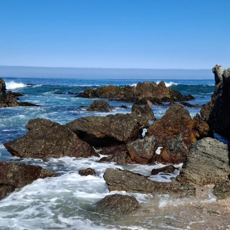 Casa familiar con hermosa vista al mar - Four-Bedroom House - 15