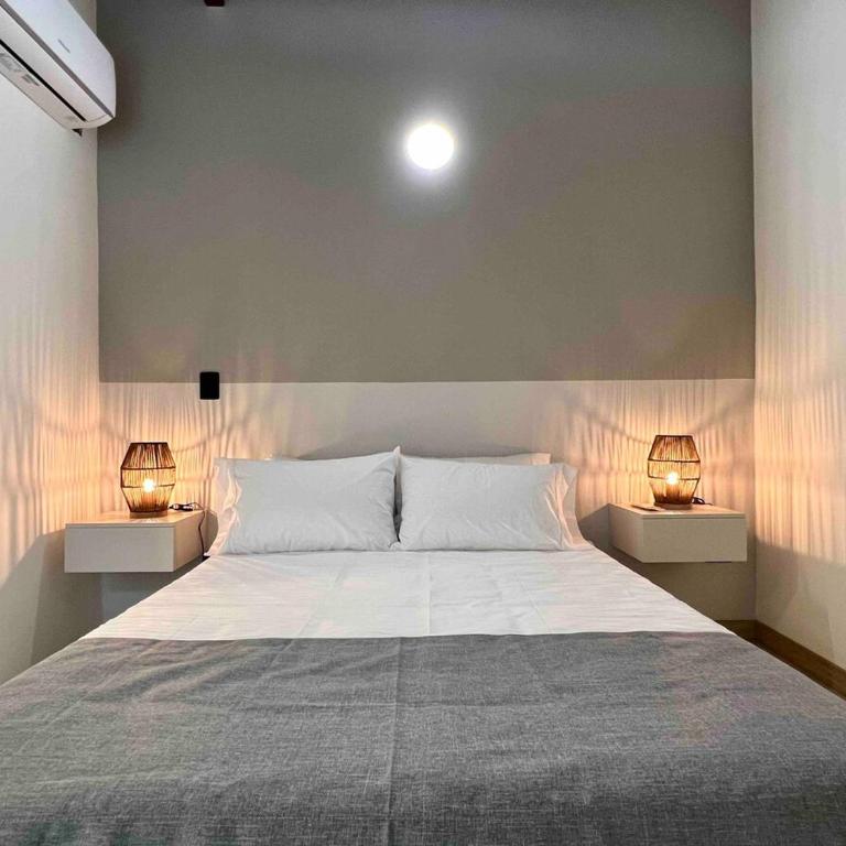 BORA BORA - Huge Jacuzzi, Rooftop & AC in Provenza - Apartment - 7