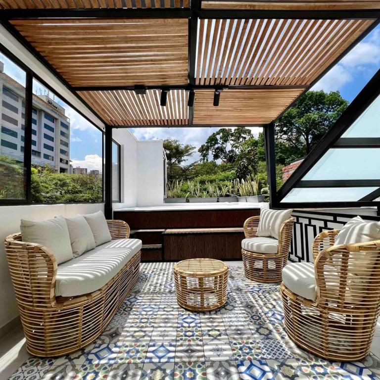 BORA BORA - Huge Jacuzzi, Rooftop & AC in Provenza - Apartment - 8
