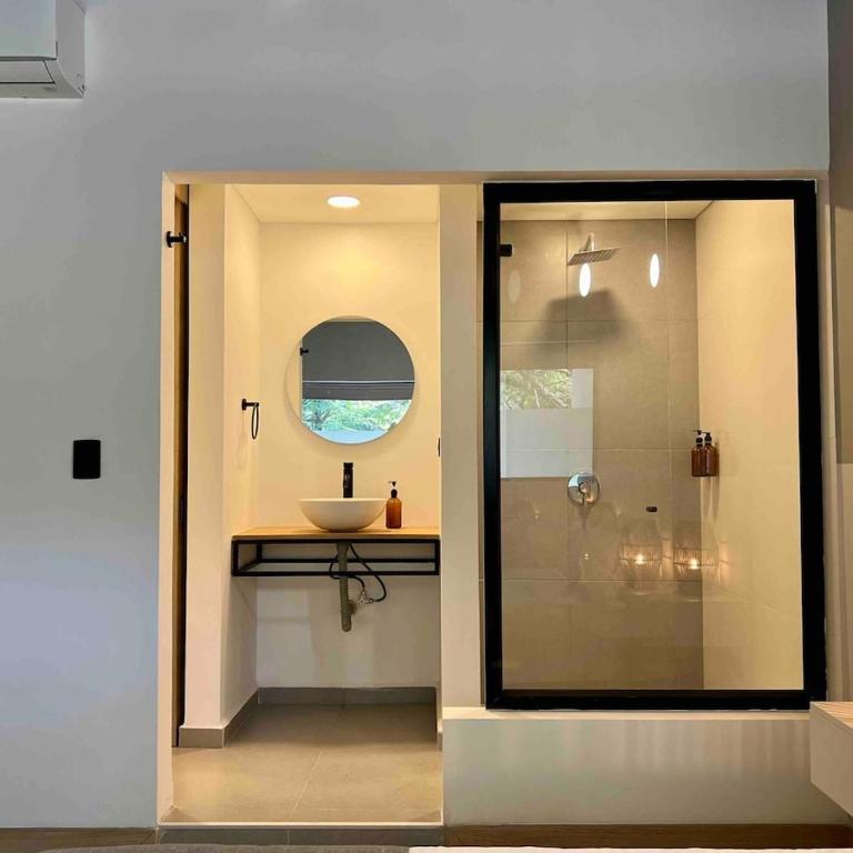 BORA BORA - Huge Jacuzzi, Rooftop & AC in Provenza - Apartment - 38