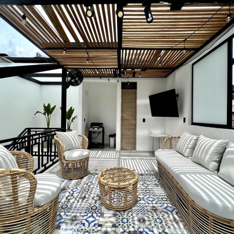 BORA BORA - Huge Jacuzzi, Rooftop & AC in Provenza - Apartment - 42