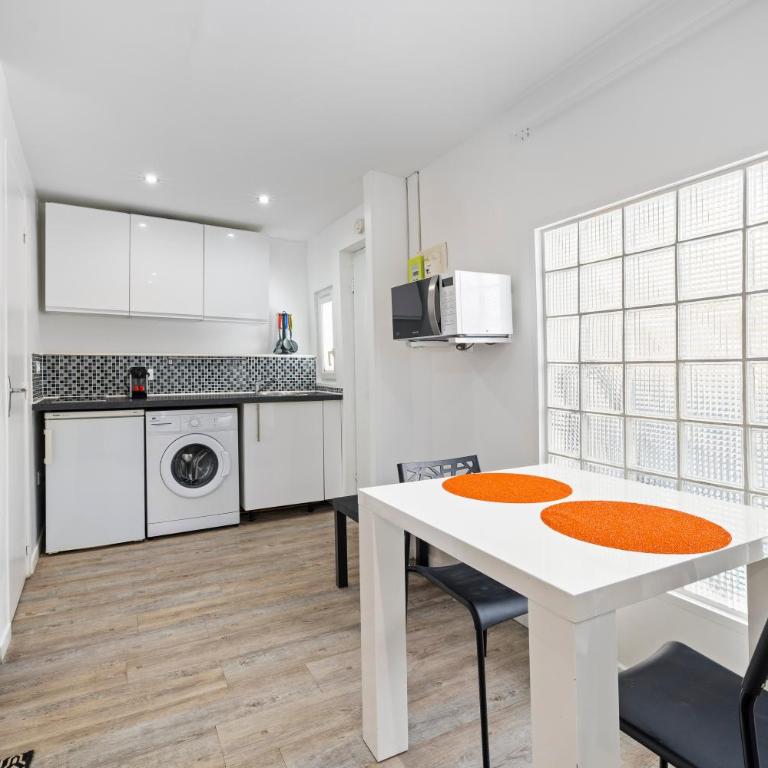 Nice Renting - PENCHIENATTI - Chic & Modern Urban Pearl Massena Old Nice - Appartement 1 Chambre - 12