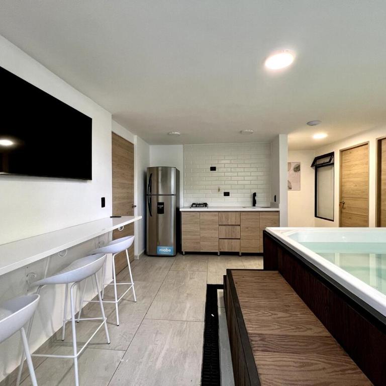 NOWA Fiji Apt - Jacuzzi & Outdoor Lounge in Provenza - Three-Bedroom Apartment - 14