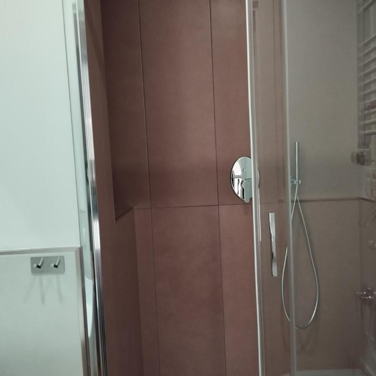 Unmei Home - Camera Matrimoniale con Bagno Privato - 9