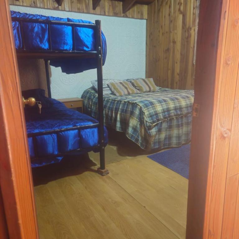 Hostal Maitahue - Habitación Cuádruple con baño privado - 1