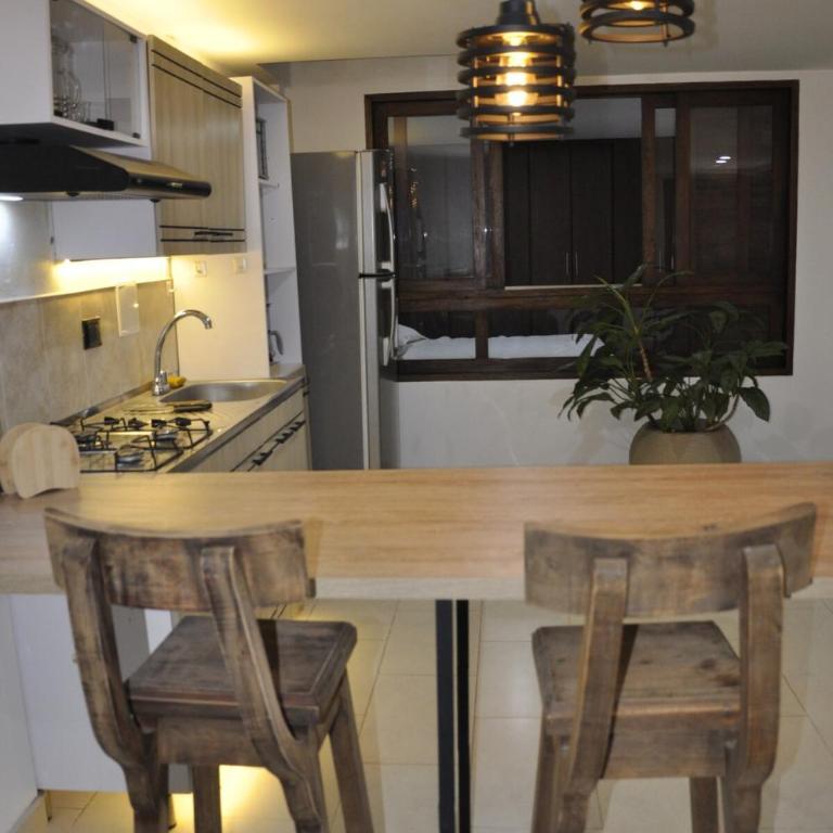 Apartamento entero cerca al Aeropuerto Internacional - Apartamento - 23