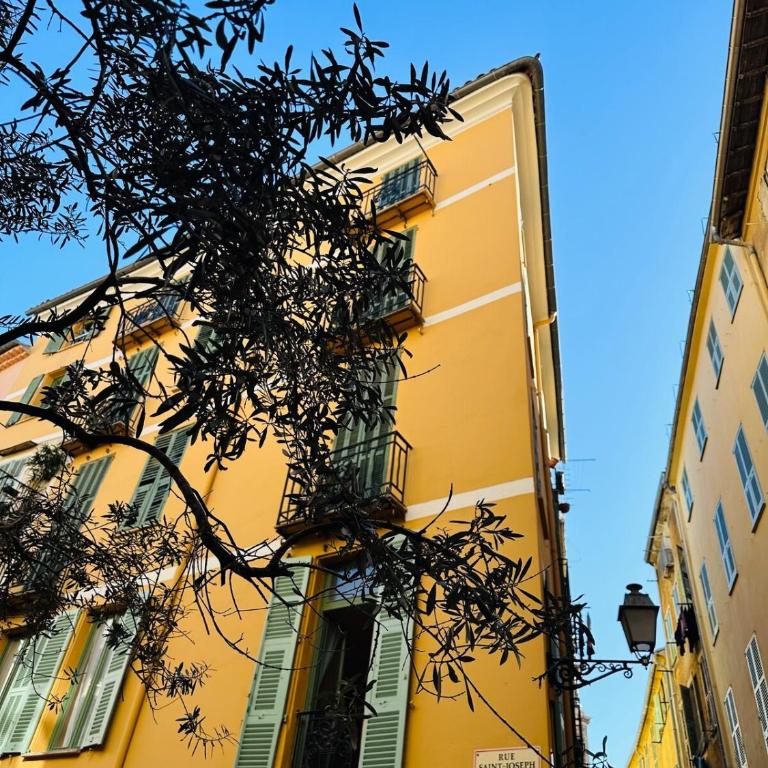 New ! Charmant spacieux 2p Vieux-Nice calme - Appartement 2 Chambres - 23