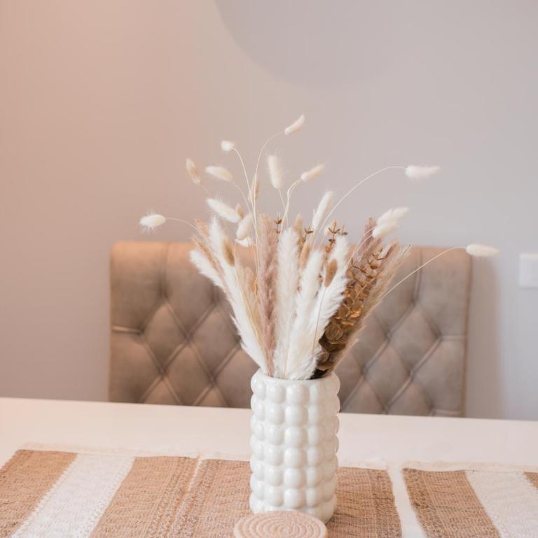 Albatros lux - One-Bedroom Apartment - 8