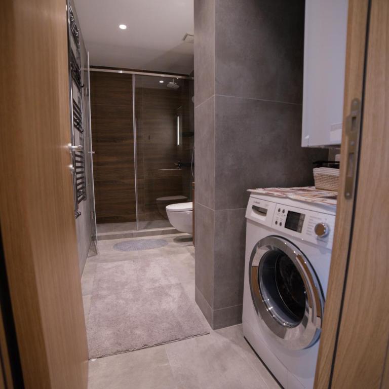 Albatros lux - One-Bedroom Apartment - 11