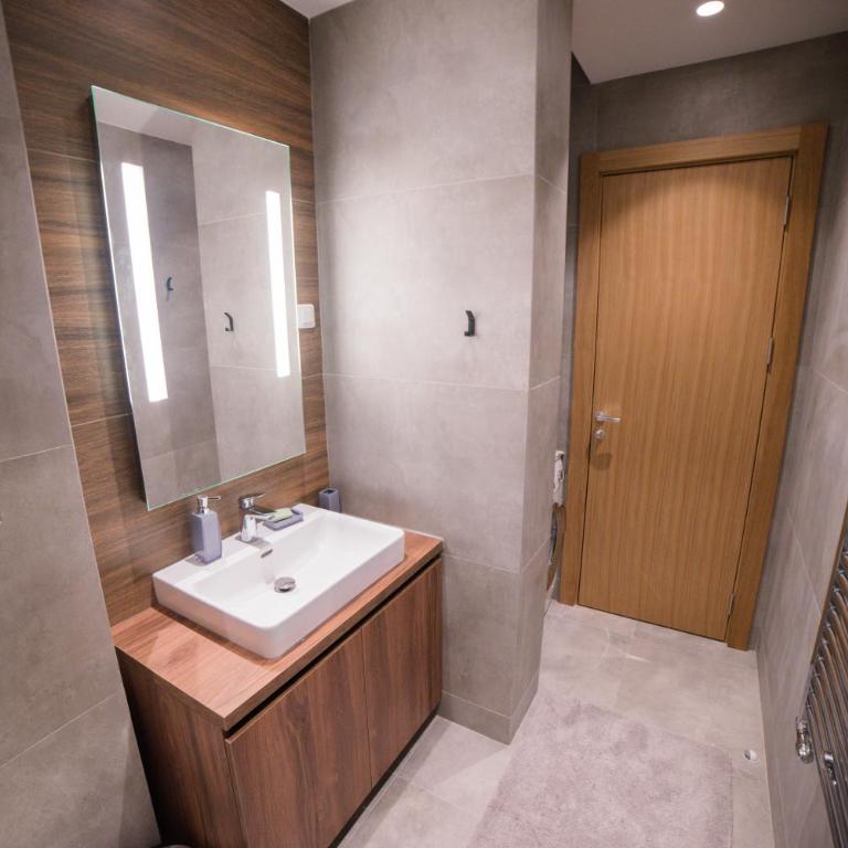 Albatros lux - One-Bedroom Apartment - 25