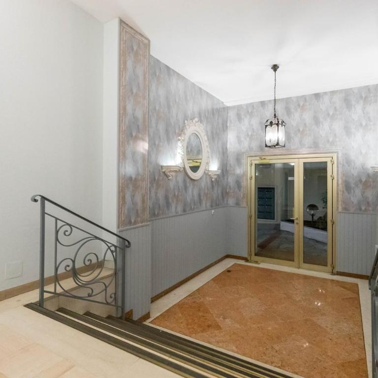 Superbe studio Nice hyper centre immeuble standing - Appartement 1 Chambre - 4
