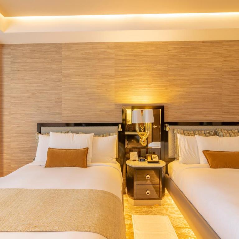 K Tower Boutique Hotel By Lucerna - Premium 2 Double Bed - 11