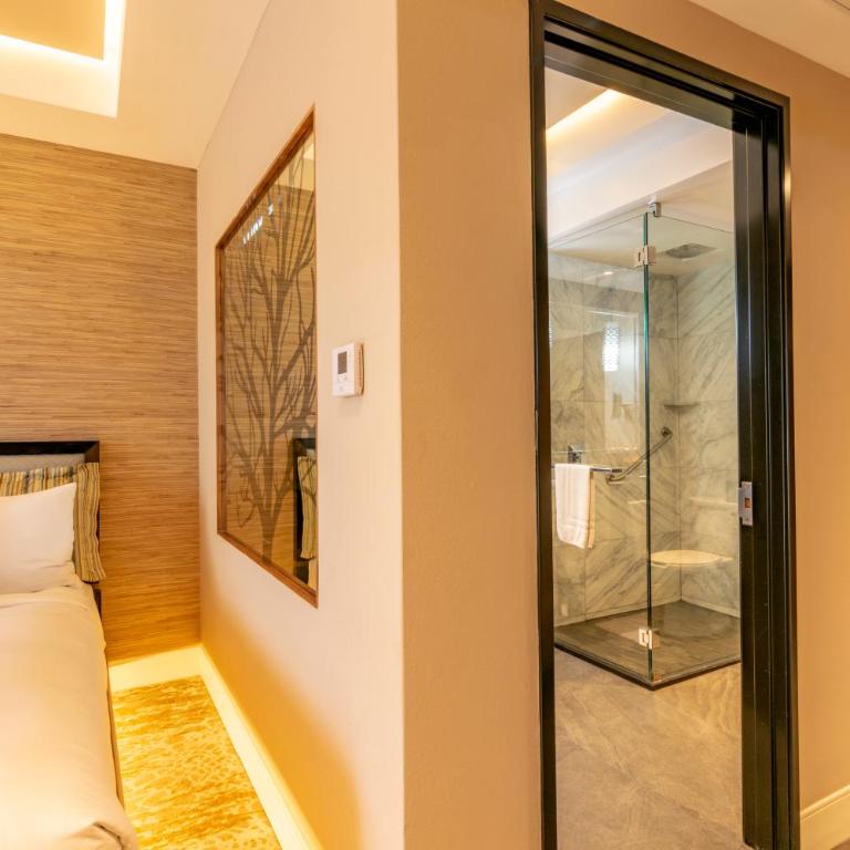 K Tower Boutique Hotel By Lucerna - Premium 2 Double Bed - 12