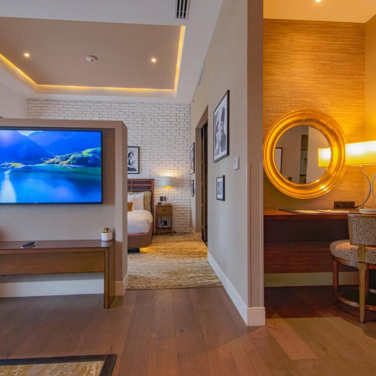 K Tower Boutique Hotel By Lucerna - Loft 1 King Bed - 17