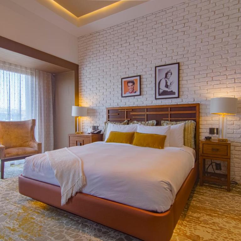 K Tower Boutique Hotel By Lucerna - Loft 1 King Bed - 7