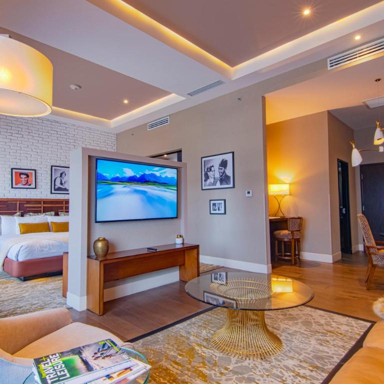 K Tower Boutique Hotel By Lucerna - Loft 1 King Bed - 9
