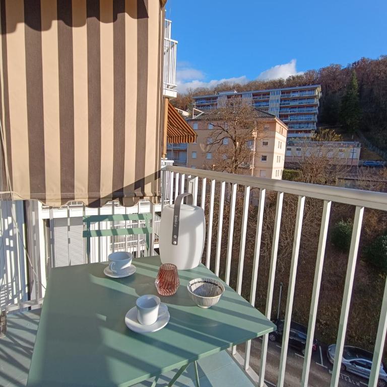 Meublé 3 étoiles - PISCINE- BALCON - TENNIS - Studio - 17