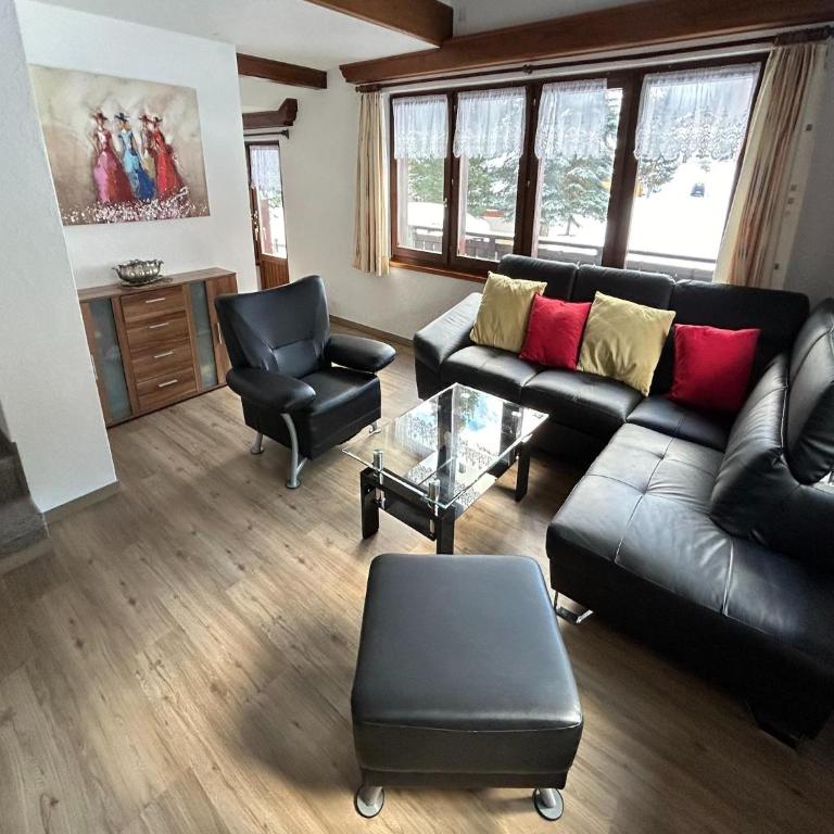 Chalet in Saas Fee near Ski Slopes - Apartment mit 4 Schlafzimmern - 1