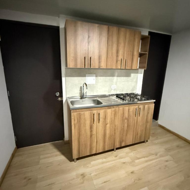 Aparta estudio pequeño con cama inflable - Apartamento de 1 dormitorio - 3